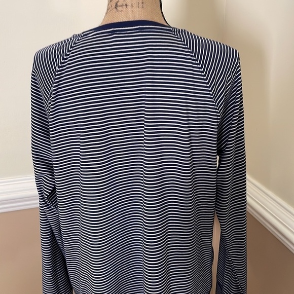 Lands End Shirt EUC - Picture 3 of 4